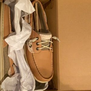 Sperry boat shoes